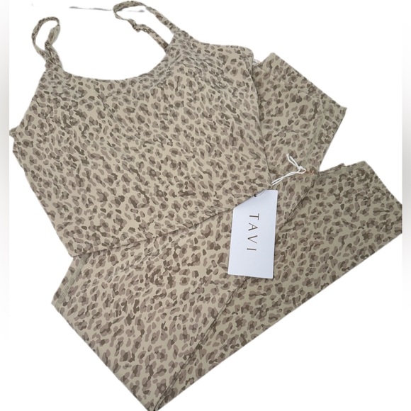 TAVI Other - TAVI : LATTE LEOPARD 7/8 High Waisted Tight(LARGE) & Cami Bra(MEDIUM)